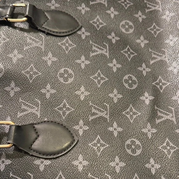 Chic Black Monogram Tote Bag - Picture 11 of 12